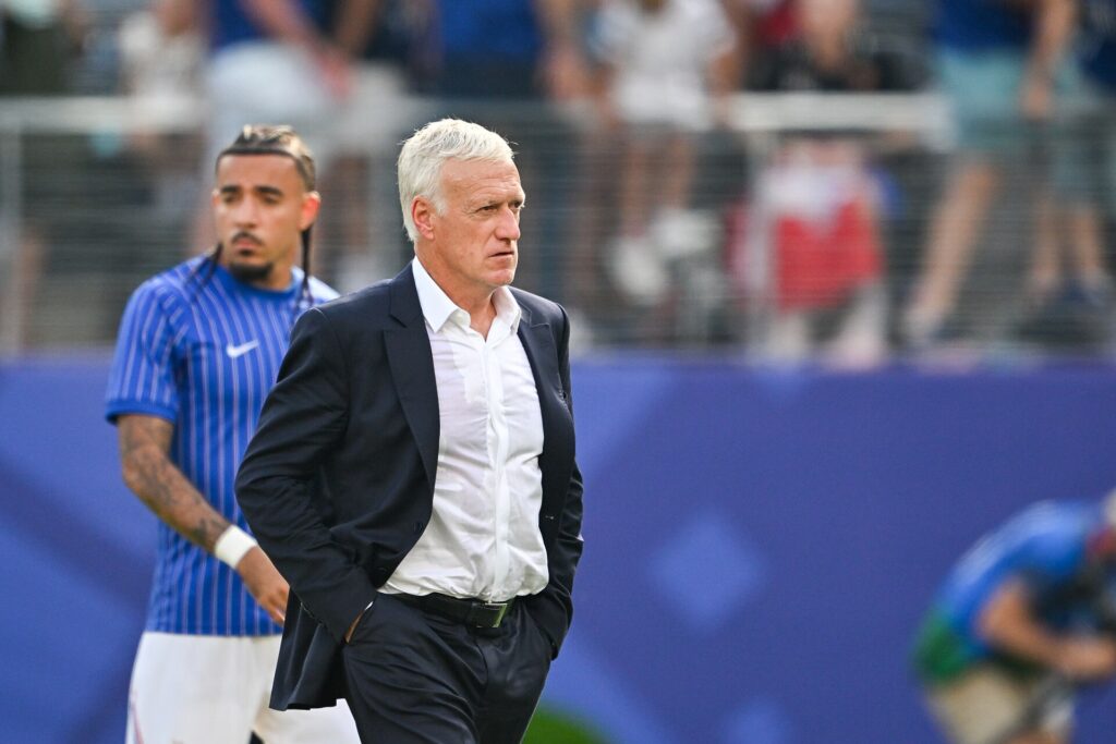 Didier Deschamps, allenatore della Francia, durante l'intervallo di Francia-Svezia agli ottavi del Mondiale 2026