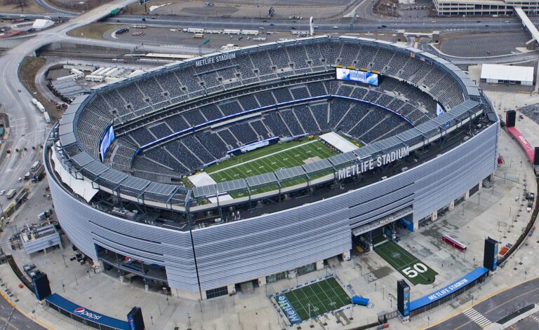 Doppietta Europeo Mondiale al MetLife Stadium di East Rutherford, sede della finale del Mondiale 2026
