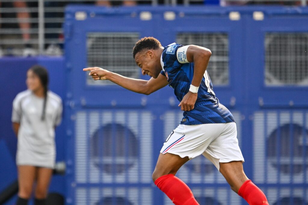 Kylian Mbappé in azione con la Francia contro la Svezia: il capitano dei Bleus ha firmato il gol decisivo in Turchia tra i risultati Nations League del 25 settembre